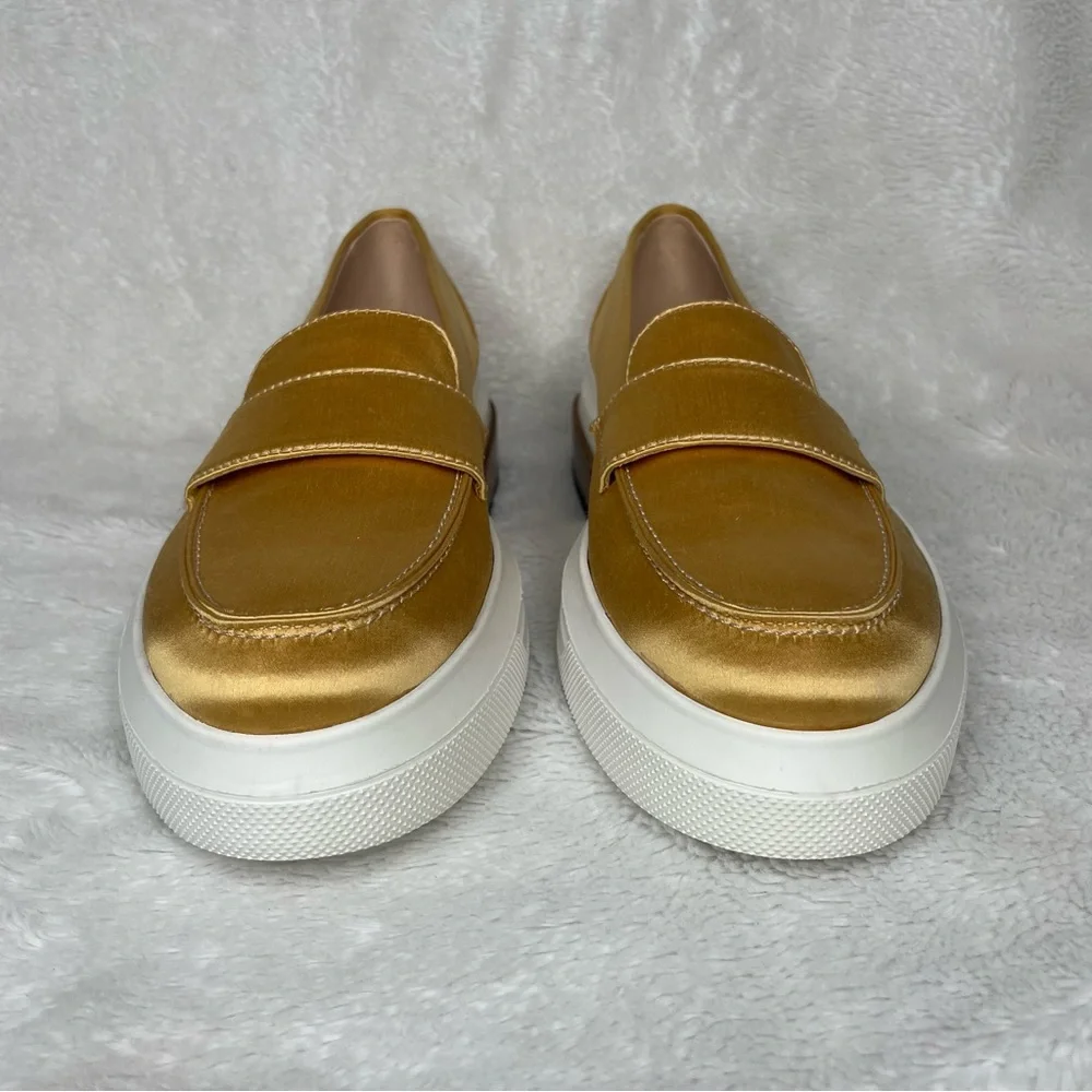 Tod’s Satin Loafers in Yellow Gold NEW Size EU 37 US 7 Made in Italy‎ Wood Heel